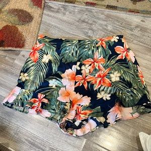 Zara Shorts viscose size small